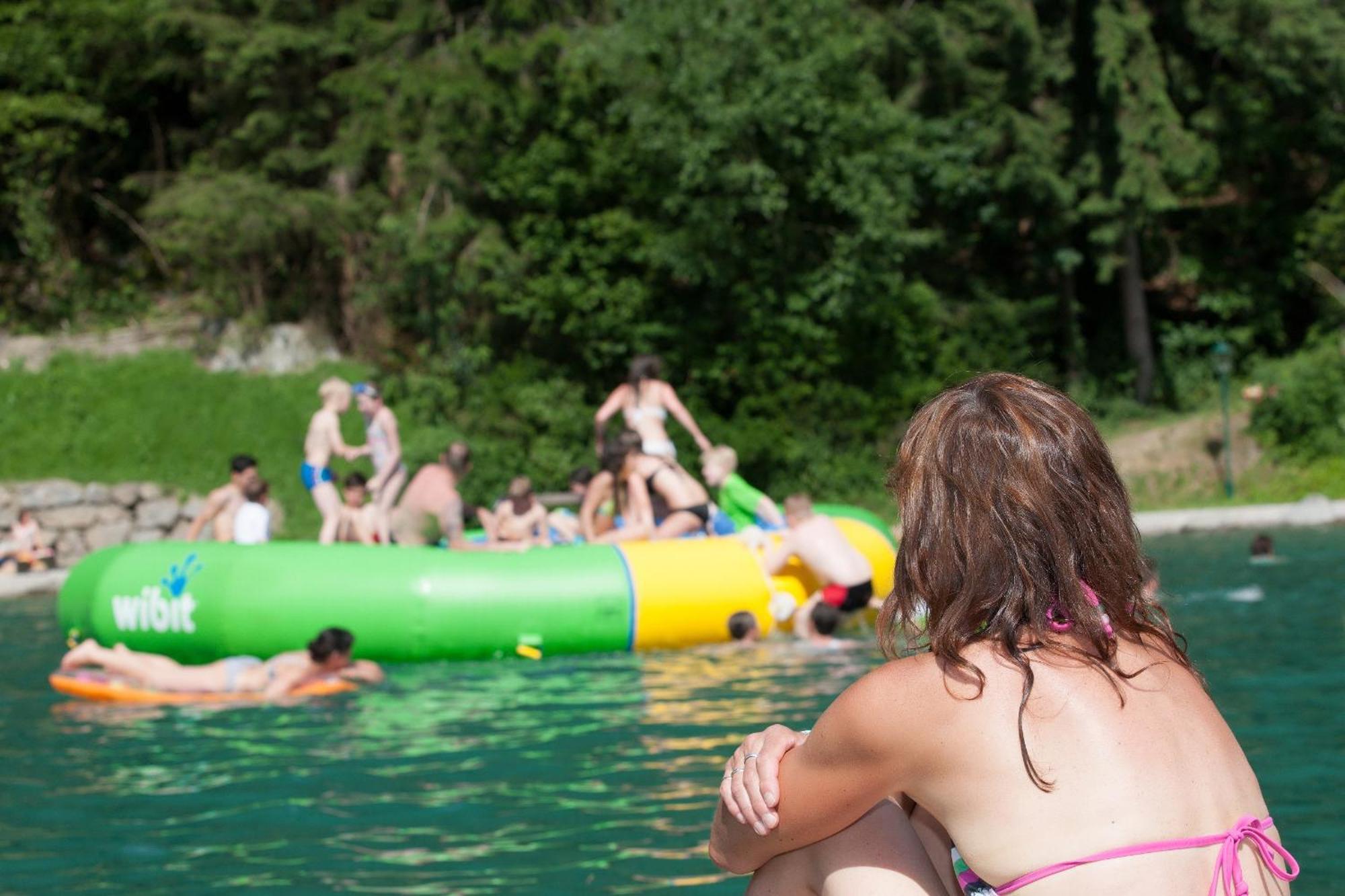 Chalet - Direkt Am 5 Sterne Campingplatz Aufenfeld Im Zillertal Mit Hallenbad Und Sauna Aschau Im Zillertal Buitenkant foto