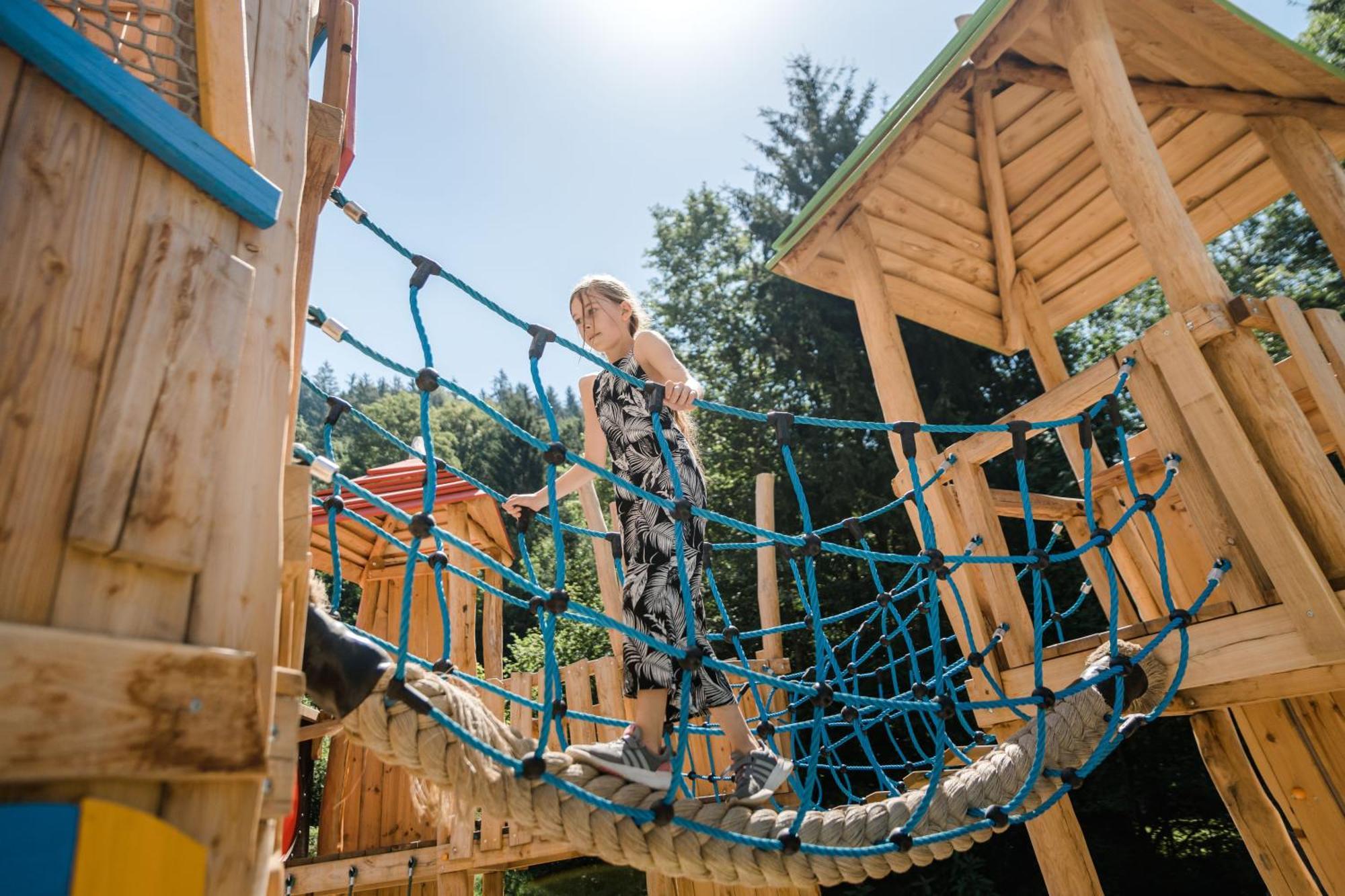 Chalet - Direkt Am 5 Sterne Campingplatz Aufenfeld Im Zillertal Mit Hallenbad Und Sauna Aschau Im Zillertal Buitenkant foto